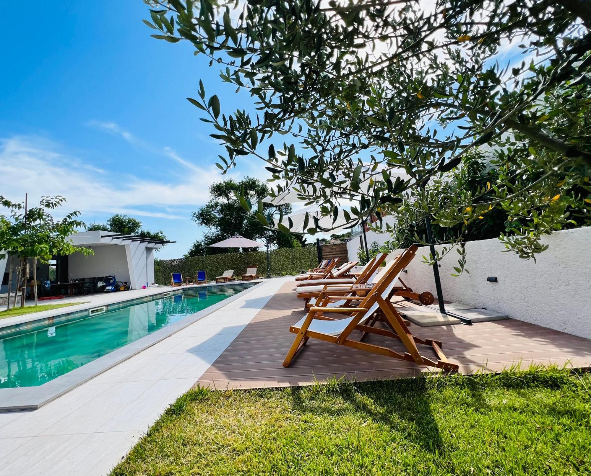 Villa Felix Murter Exterior photo
